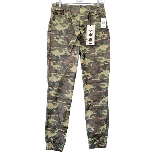 Almost Famous Pants Green Camouflage Joggers Y2K Fitted Ankle NEW Women's Size L - Picture 1 of 9